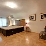 Capitelli Apartment